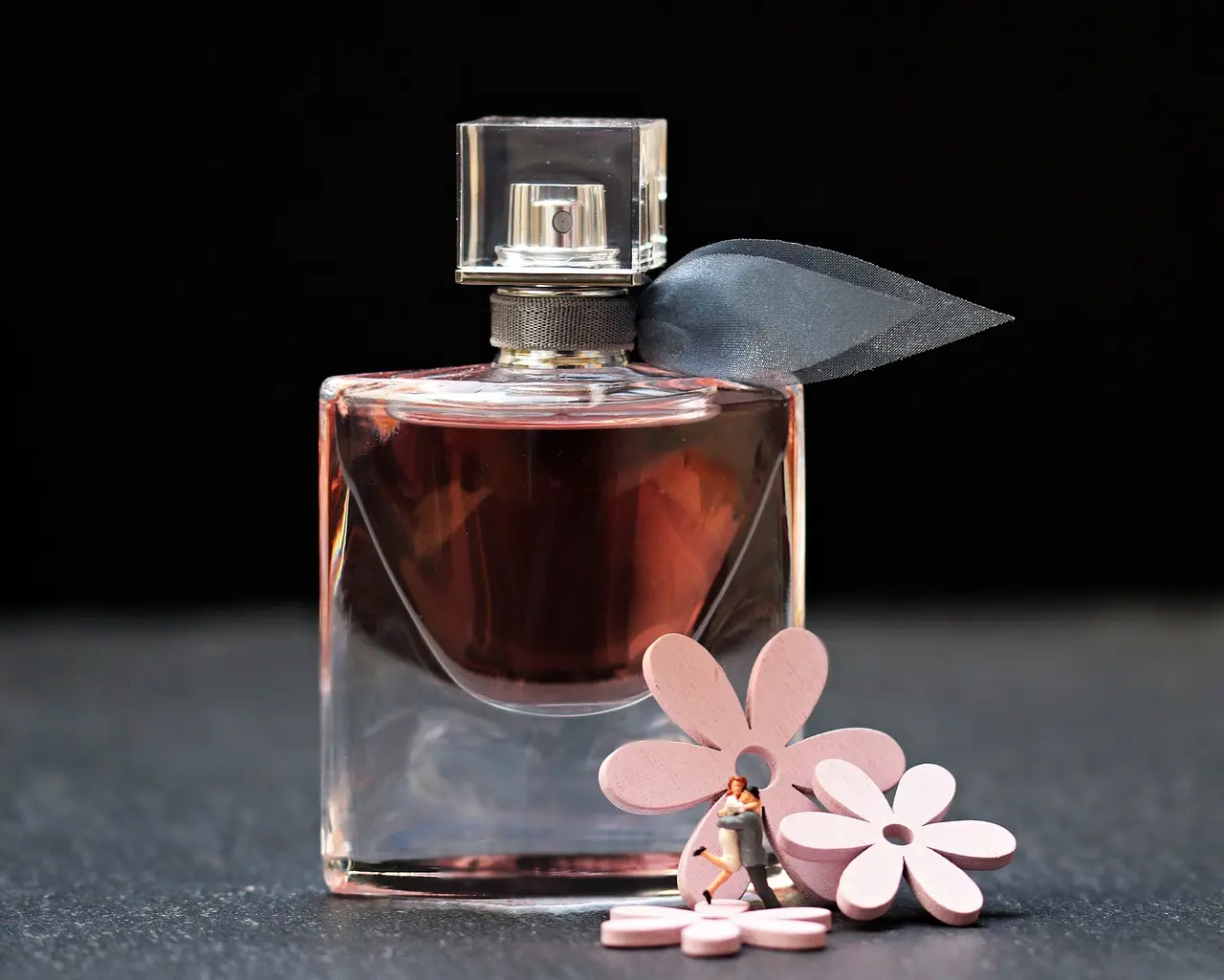 perfume-2142824_1280